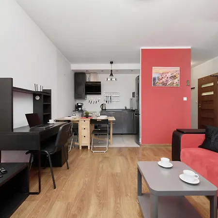 Drzewieckiego With Parking By Renters 公寓
