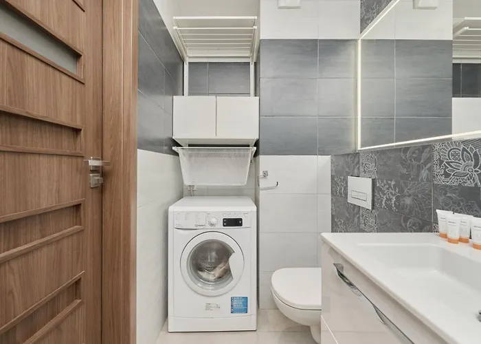 Drzewieckiego With Parking By Renters Apartment